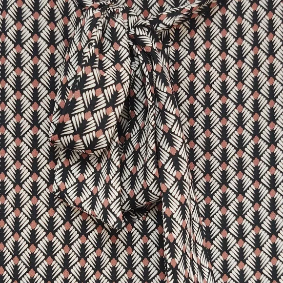 EUC Les Amis Black and Brown Patterned Blouse Size M - Picture 5 of 7